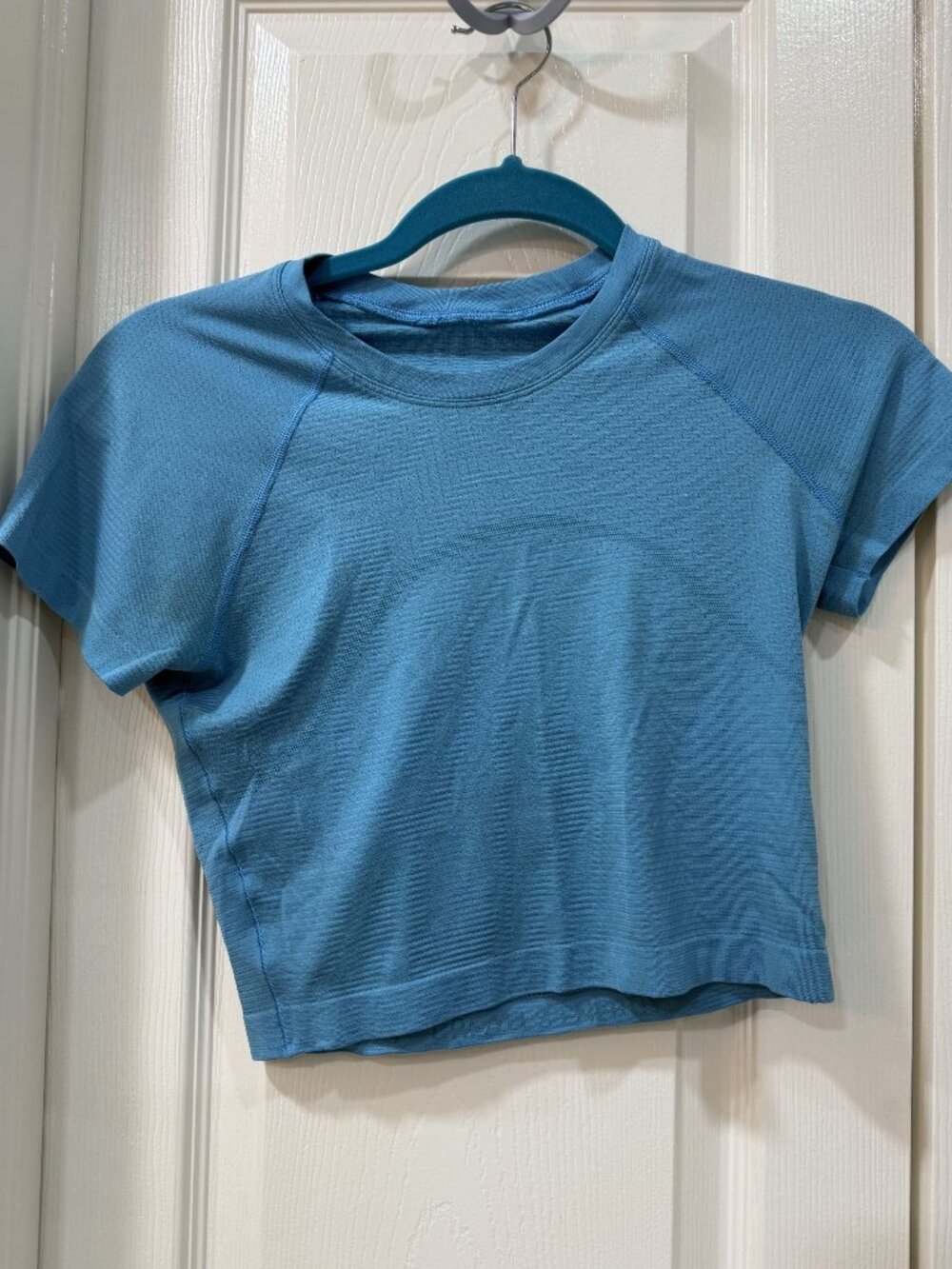 Lululemon Swiftly Tech Short Sleeve Crop Top Blue Size 6 Lightweight Activewear - Picture 1 of 6